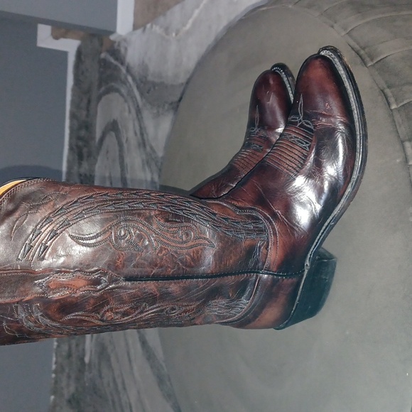 Lucchese Men Cowboy Boots. Size 10 Brown - Picture 5 of 11